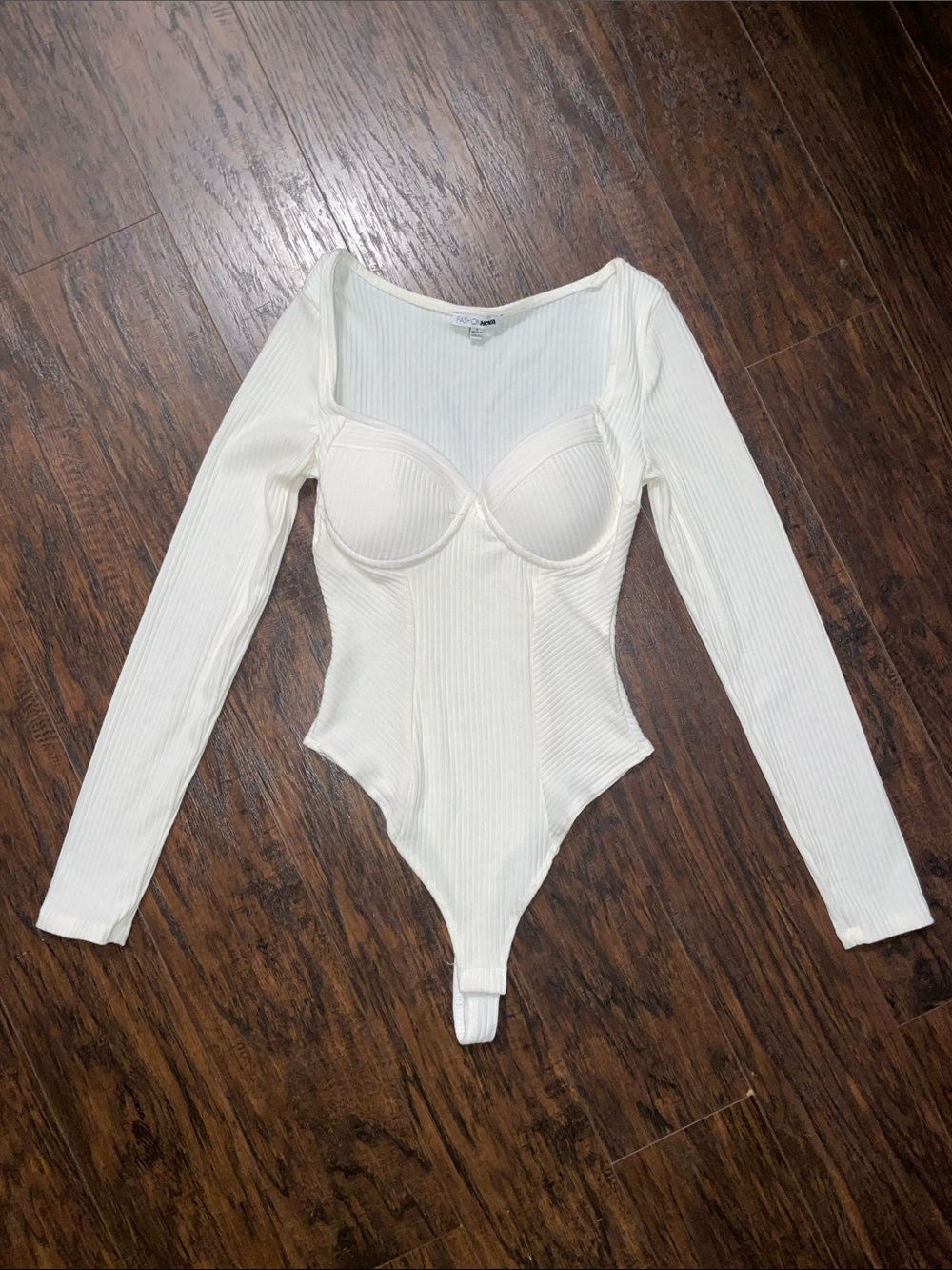 Fashion Nova Cream Ribbed Long-Sleeve Bustier Bodysuit